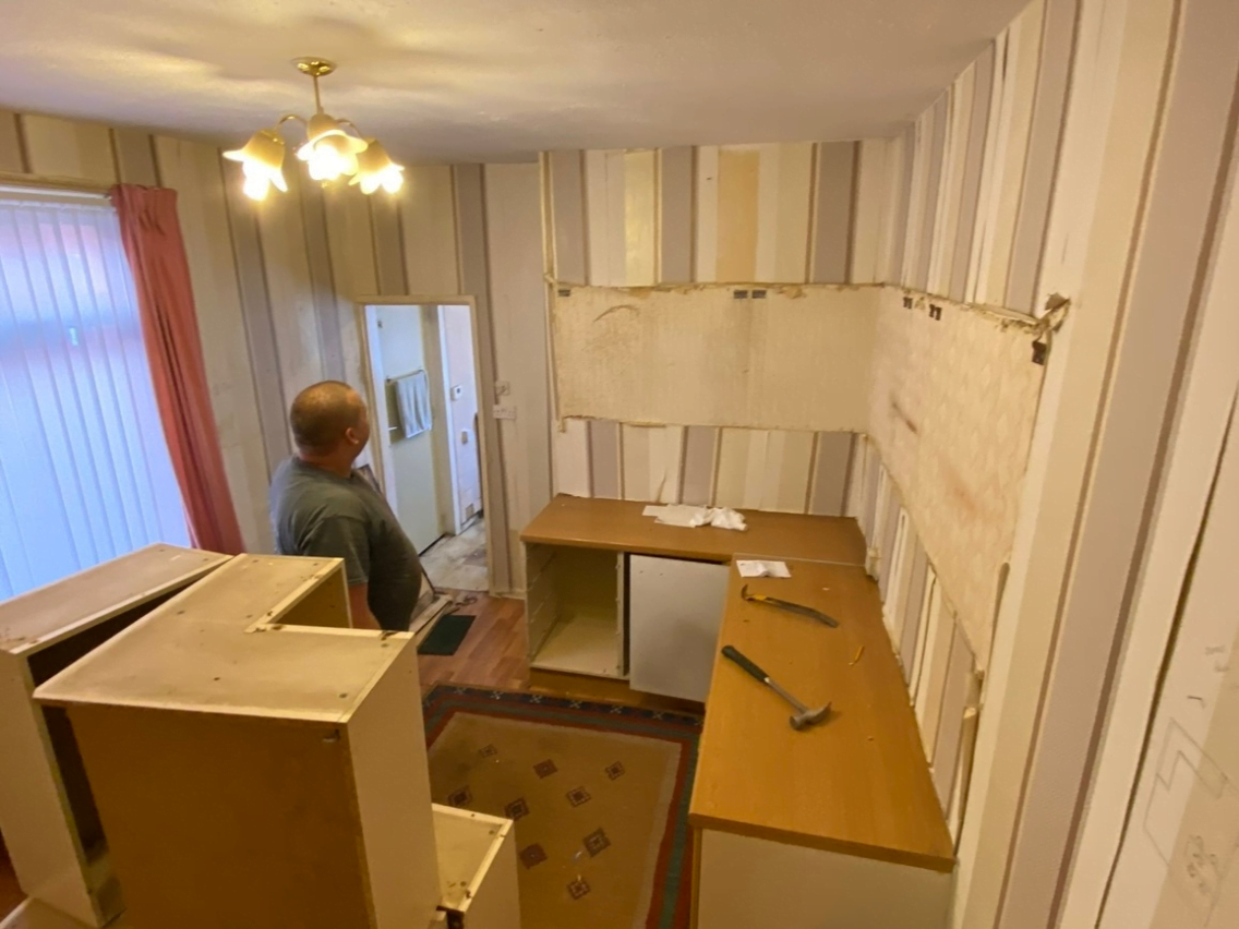 lower-breck-kitchen-before-1136-×-852-px-2